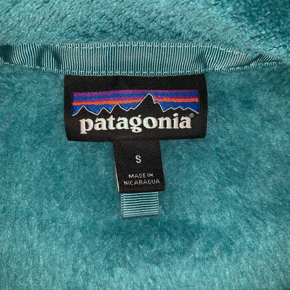 Patagonia Pullover - image 3